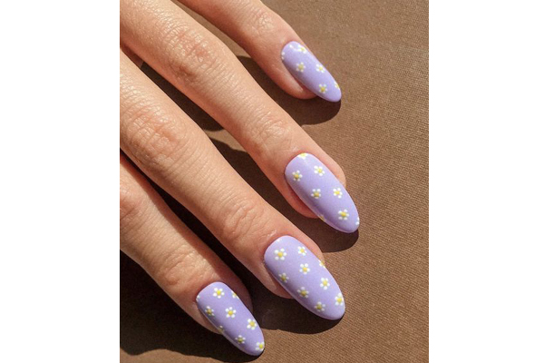 Digital Lavender Manicure Trends To Try For 2023